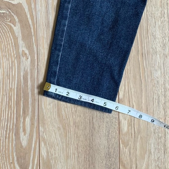 Vintage Leviβs High Waisted Slim Jeans - Picture 7 of 7
